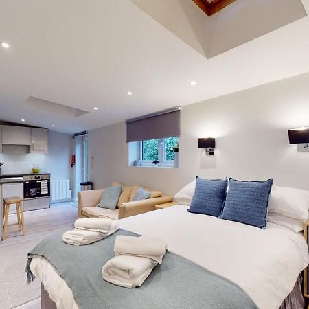 Wimbledon Studios London Luaran gambar