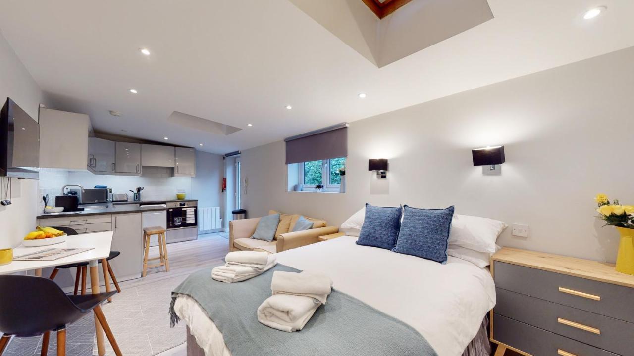 Wimbledon Studios London Luaran gambar