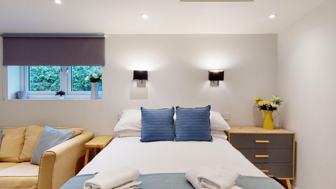 Wimbledon Studios London Luaran gambar